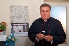 «Отправили на пенсию. При приказу свыше, но не Папы»