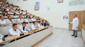 Почему при нехватке врачей поступить в медвузы все сложнее?